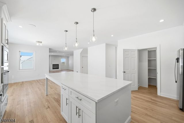 29 Eagles Nest Ter, West Milford Twp., NJ 07480