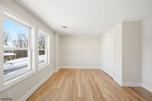 29 Eagles Nest Ter, West Milford Twp., NJ 07480