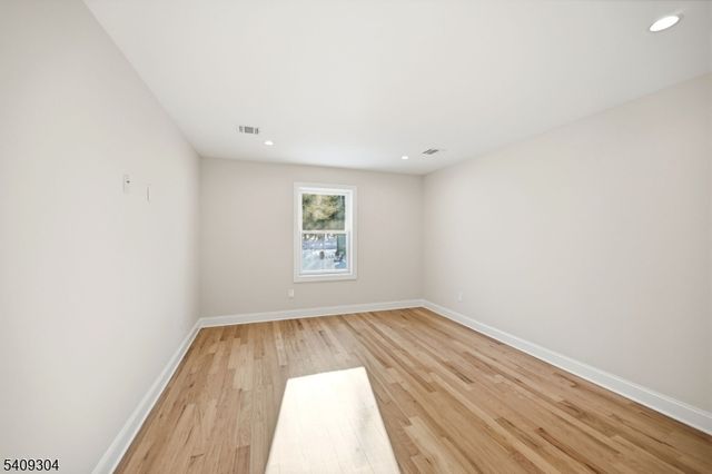 29 Eagles Nest Ter, West Milford Twp., NJ 07480