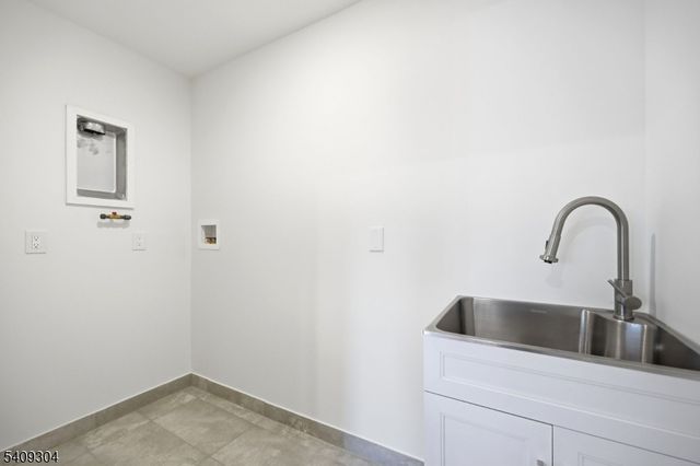 29 Eagles Nest Ter, West Milford Twp., NJ 07480