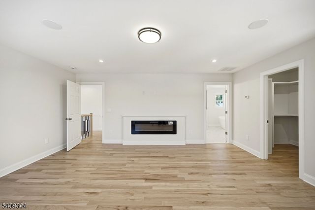 29 Eagles Nest Ter, West Milford Twp., NJ 07480