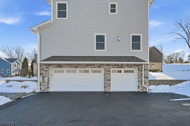 29 Eagles Nest Ter, West Milford Twp., NJ 07480