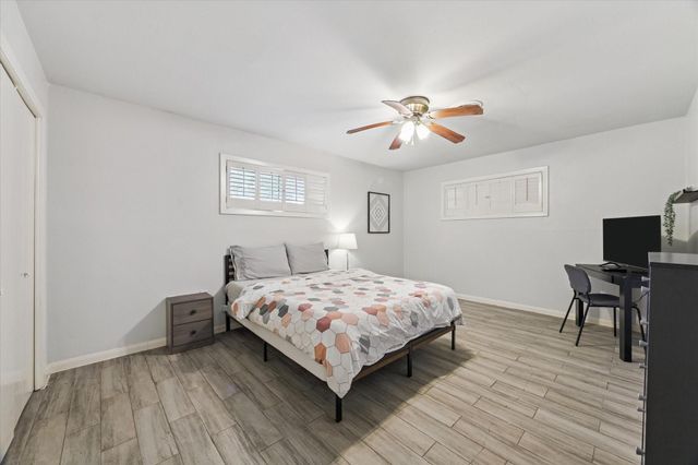 807 W Murrill Street, Baytown, TX 77520