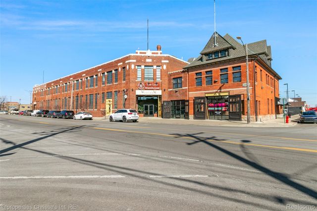 3434 RUSSELL Street 27-207, Detroit, MI 48207