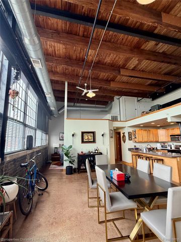 3434 RUSSELL Street 27-207, Detroit, MI 48207