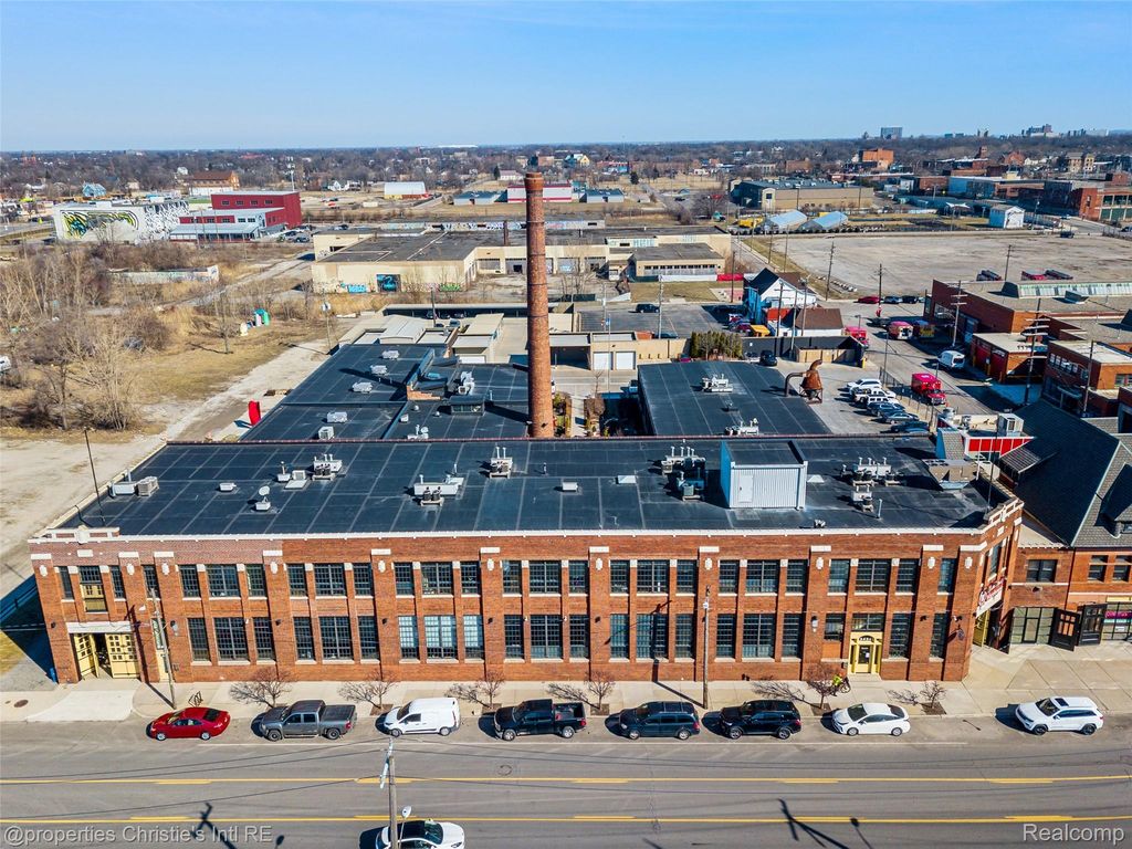 3434 RUSSELL Street 27-207, Detroit, MI 48207