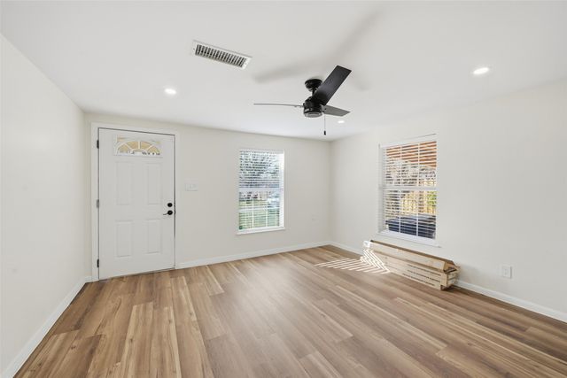 640 Clements Avenue, Van Alstyne, TX 75495