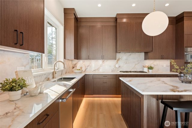 1301 Leighton Street, Blaine, WA 98230