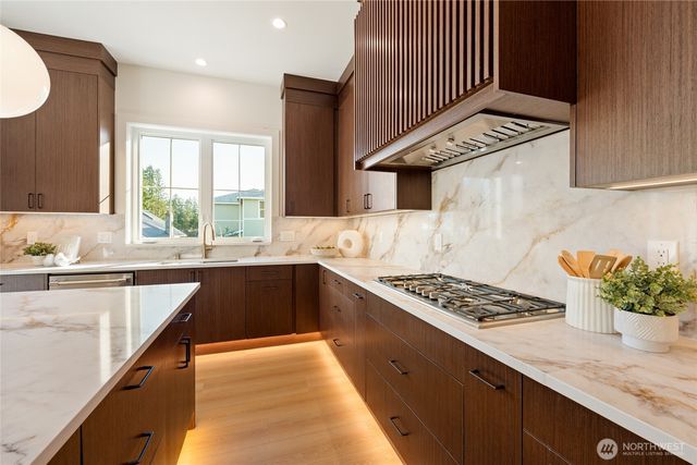 1301 Leighton Street, Blaine, WA 98230