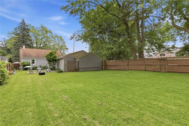 23 Montcalm Drive, Irondequoit, NY 14617