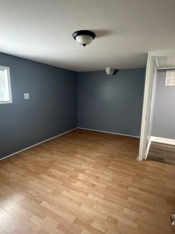 1024 S Wolf Road, Des Plaines, IL 60016