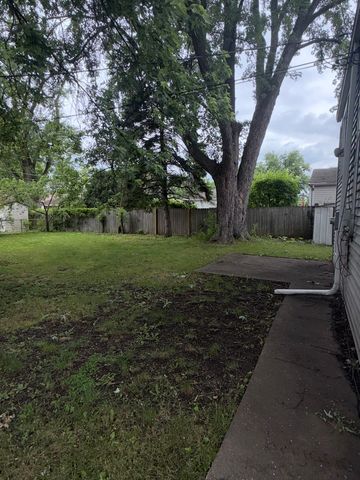 1024 S Wolf Road, Des Plaines, IL 60016