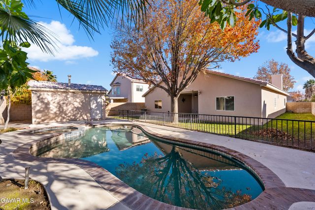 44149 Westridge Drive, Lancaster, CA 93536