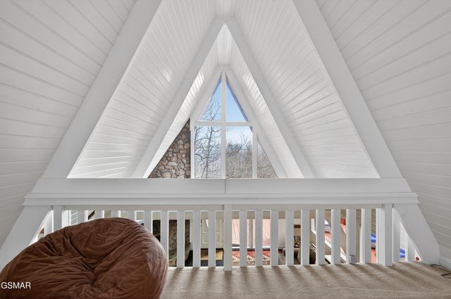 1109 Ski View Drive, Gatlinburg, TN 37738