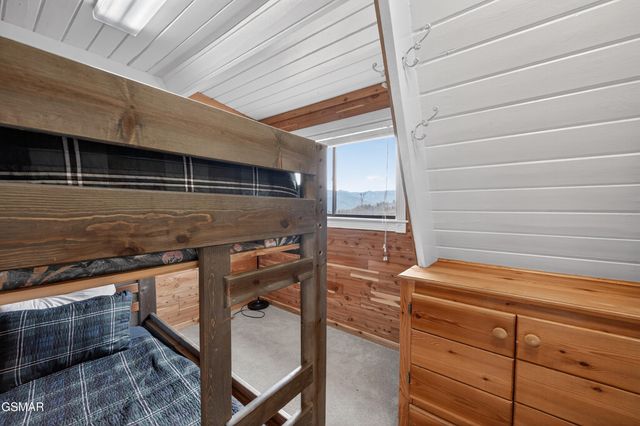 1109 Ski View Drive, Gatlinburg, TN 37738