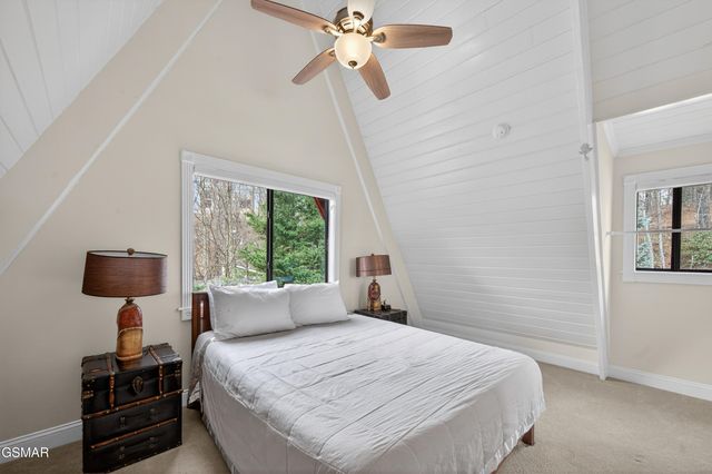 1109 Ski View Drive, Gatlinburg, TN 37738