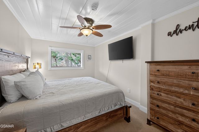 1109 Ski View Drive, Gatlinburg, TN 37738