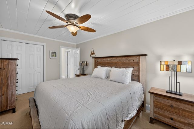 1109 Ski View Drive, Gatlinburg, TN 37738