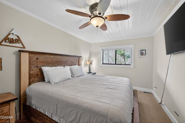 1109 Ski View Drive, Gatlinburg, TN 37738