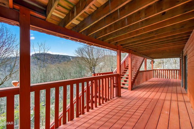 1109 Ski View Drive, Gatlinburg, TN 37738