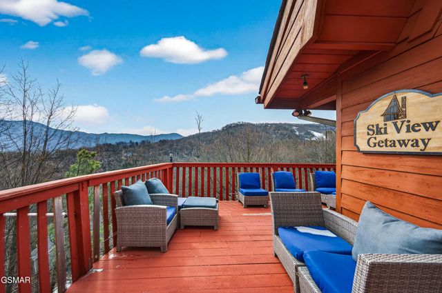 1109 Ski View Drive, Gatlinburg, TN 37738