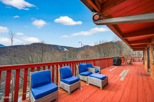 1109 Ski View Drive, Gatlinburg, TN 37738