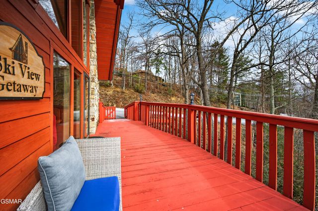 1109 Ski View Drive, Gatlinburg, TN 37738