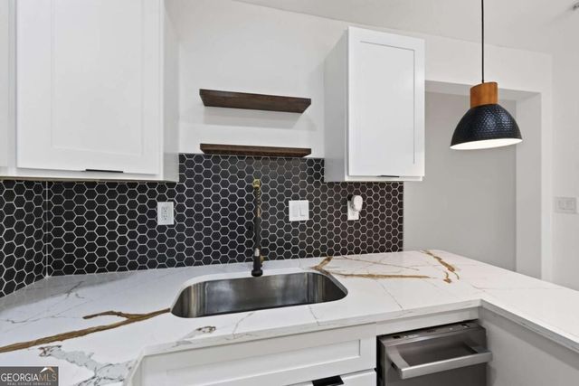 1046 Cheaves Street, Forest Park, GA 30297