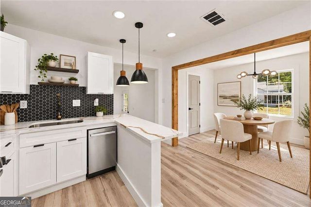 1046 Cheaves Street, Forest Park, GA 30297