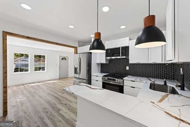 1046 Cheaves Street, Forest Park, GA 30297