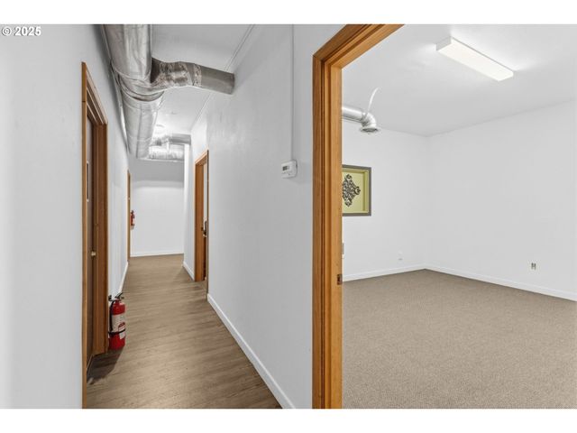 47470 HIGHWAY 58, Oakridge, OR 97463