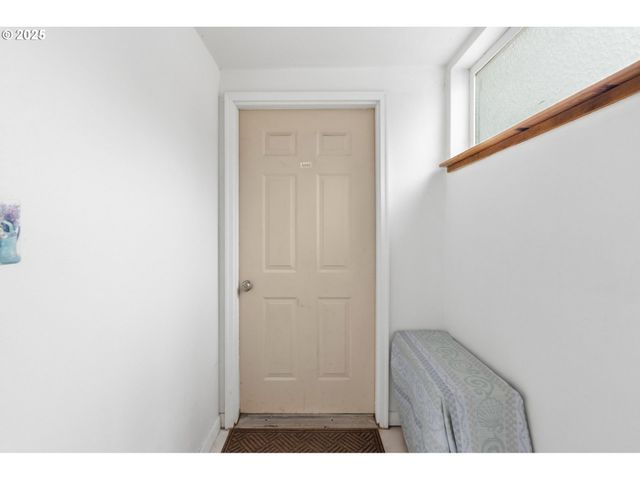 47470 HIGHWAY 58, Oakridge, OR 97463