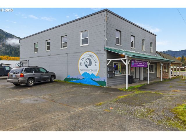 47470 HIGHWAY 58, Oakridge, OR 97463