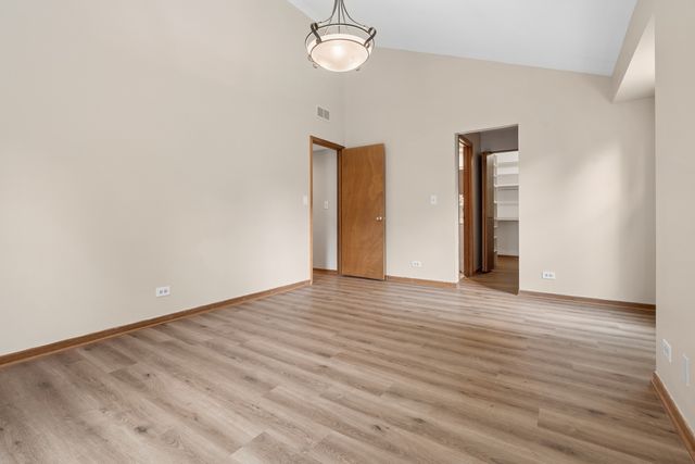 602 Country Lane, Des Plaines, IL 60016