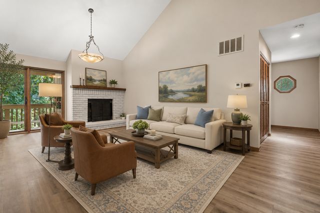 602 Country Lane, Des Plaines, IL 60016