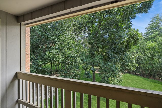 602 Country Lane, Des Plaines, IL 60016