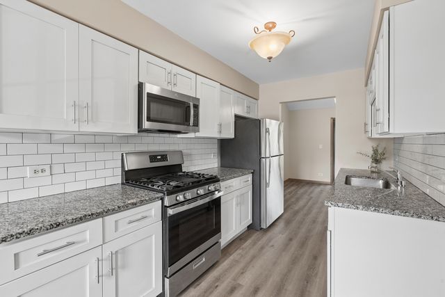 602 Country Lane, Des Plaines, IL 60016