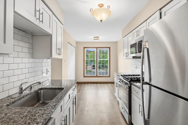602 Country Lane, Des Plaines, IL 60016
