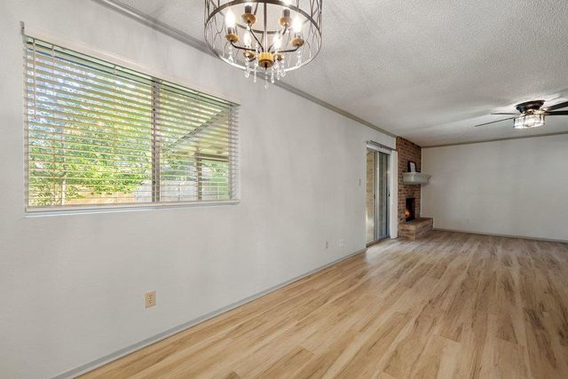 704 Brookwood CIR, Taylor, TX 76574