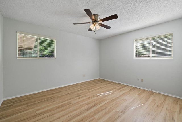 704 Brookwood CIR, Taylor, TX 76574