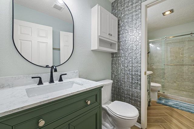 704 Brookwood CIR, Taylor, TX 76574