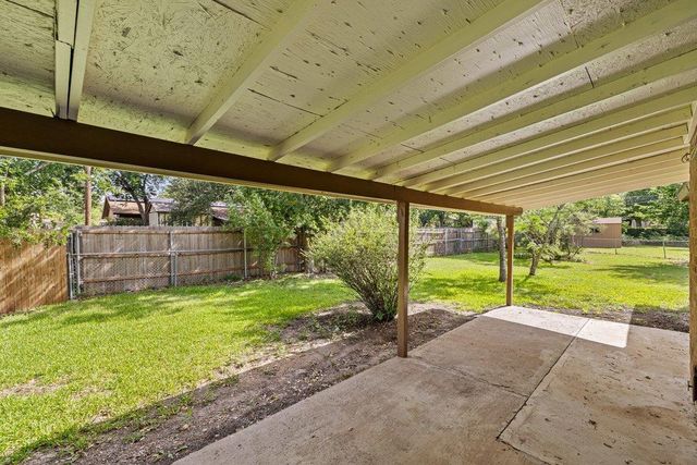 704 Brookwood CIR, Taylor, TX 76574