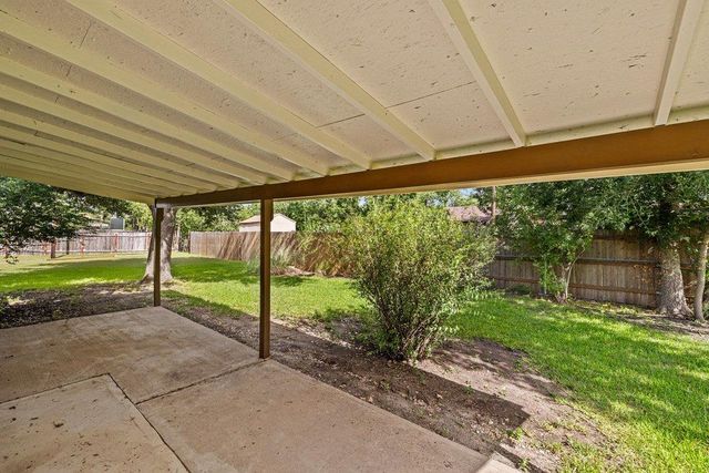 704 Brookwood CIR, Taylor, TX 76574