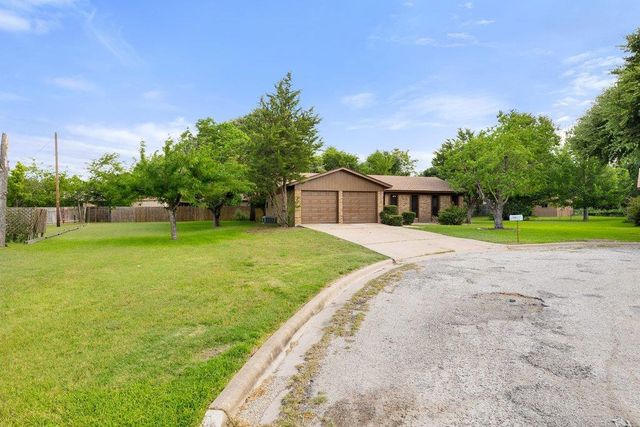 704 Brookwood CIR, Taylor, TX 76574