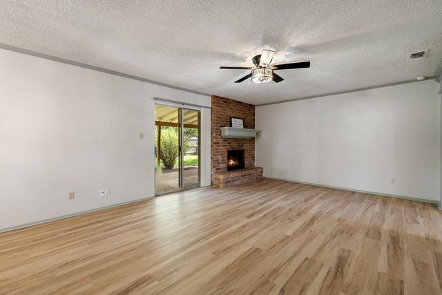 704 Brookwood CIR, Taylor, TX 76574