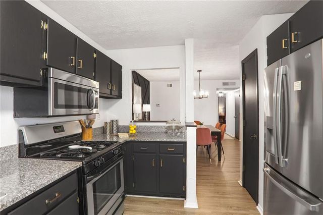 210 Woodcliff Drive, Atlanta, GA 30350