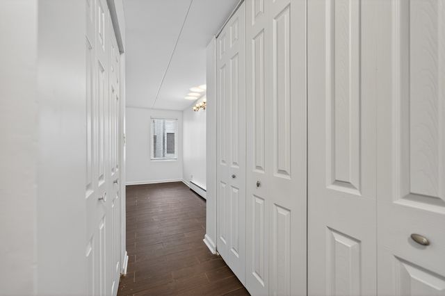 362 W Miner Street 1A, Arlington Heights, IL 60005