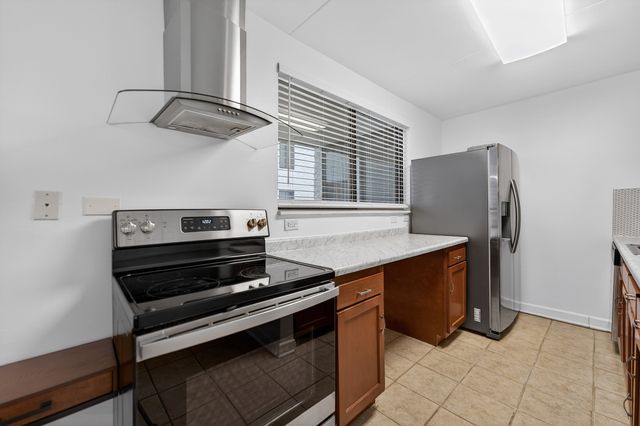 362 W Miner Street 1A, Arlington Heights, IL 60005