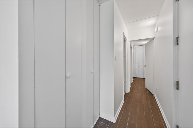 362 W Miner Street 1A, Arlington Heights, IL 60005