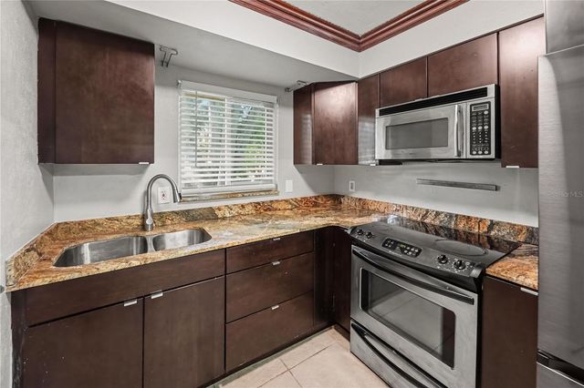 4450 40TH AVENUE N D12, St Petersburg, FL 33714